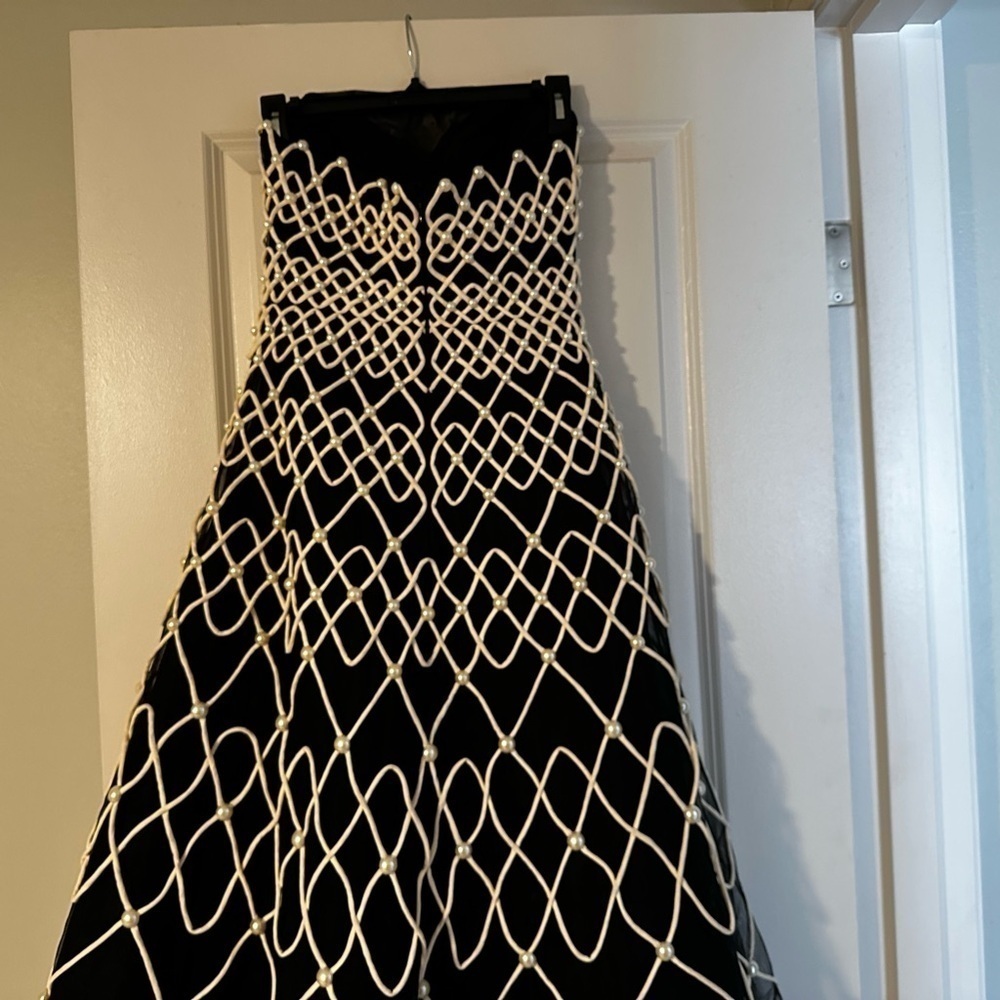 New Carolina Herrera Chalet Beaded & Embroidered Tulle Strapless Cocktail Dress - Picture 3 of 16